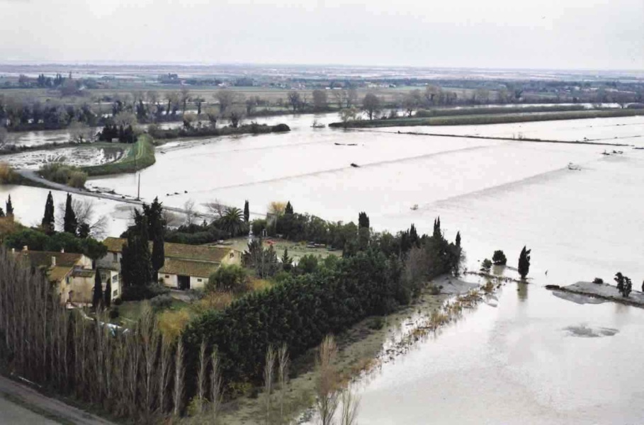 Archives 2003 inondations © JEAN BARBIER ST GILLES