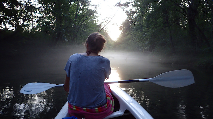 Canoé le soir sur le Rhône © Jean-Louis Michelot