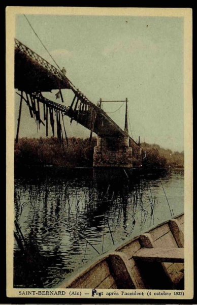Carte postale pont suspendu St Bernard casse © Pah Trevoux Dombes Saone Vallee