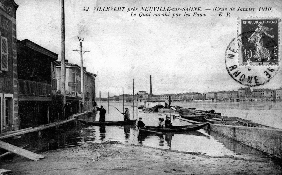 Crue à Neuville sur Saône en 1910 © LBonnamour