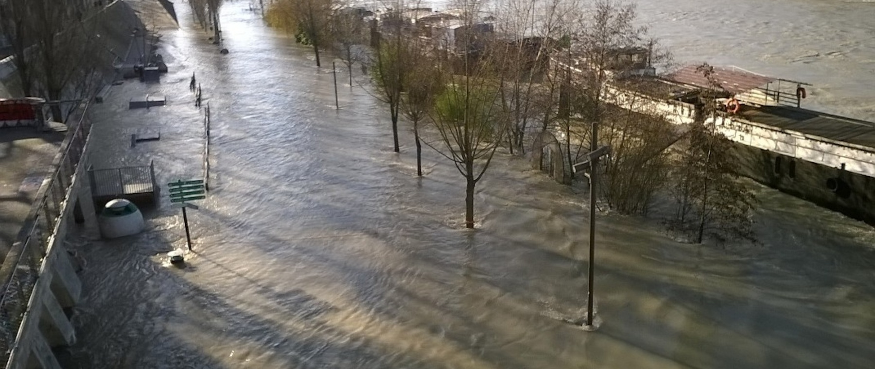 Crue quai Rhône Lyon 2018 © Capsurlerhône