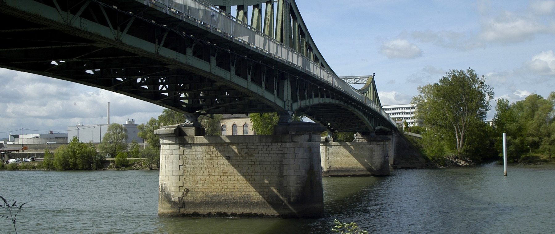 Le pont de Frans à Villefranche, photo P. Branche, 2011, Collections photographiques de la Ville de Villefranche-sur-Saone