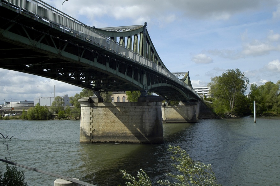 Le pont de Frans à Villefranche, photo P. Branche, 2011, Collections photographiques de la Ville de Villefranche-sur-Saone