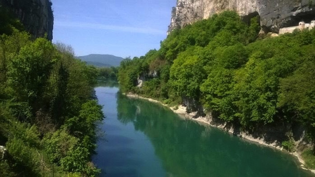 Le Rhône vers Yenne © Capsurlerhône