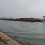 péniche et pousseur sur le Rhône canalisé© LogiRhône