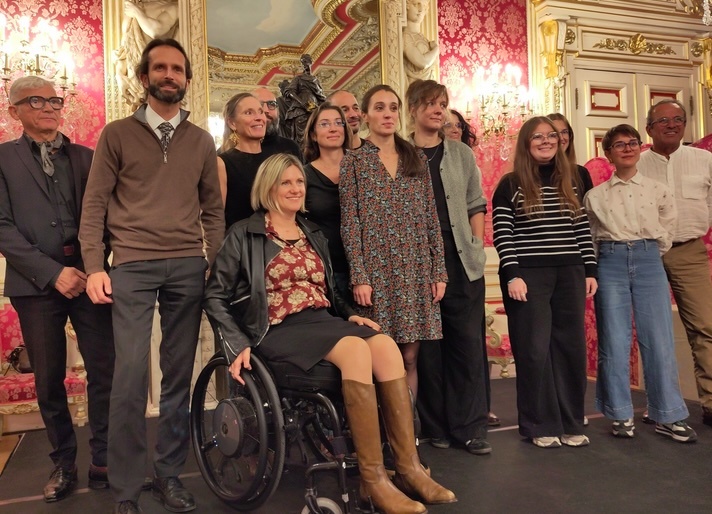 Photo groupe soiree Laureats Danslescourantsdufleuve© DR