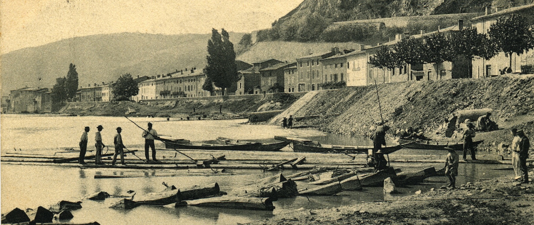 Radeaux et radeliers © Coll Dürenmatt, Promofluvia-BM Lyon