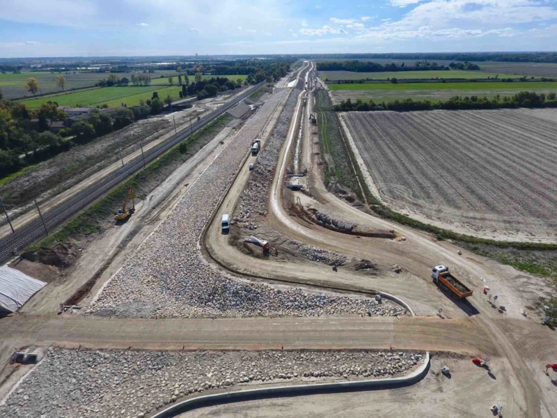 Travaux digue Tarascon Arles © SYMADREM