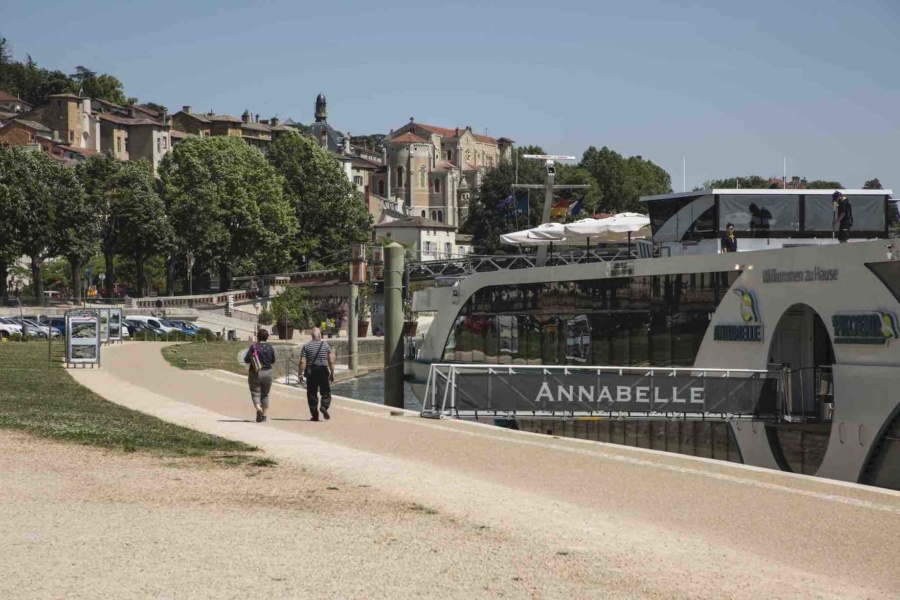 Trevoux © Pourquoi resister a l appel du courant David Desaleux Cap sur le Rhone
